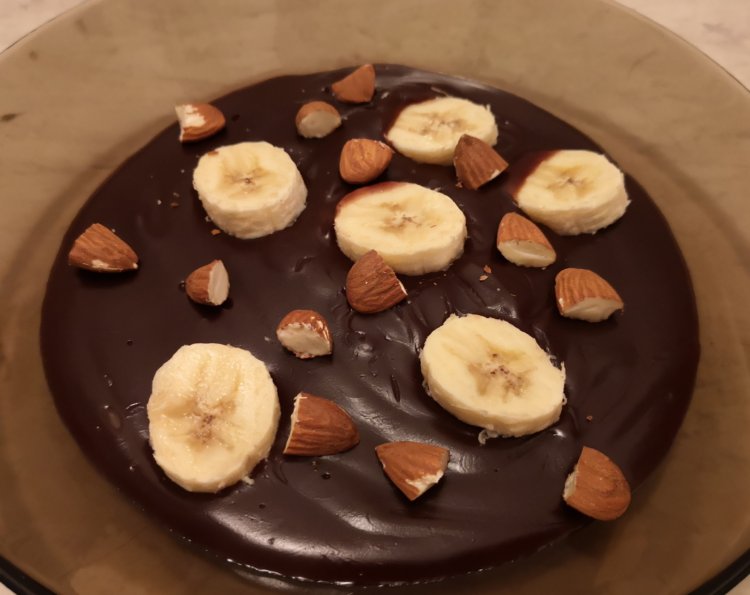 Čokoládový puding s mandľami