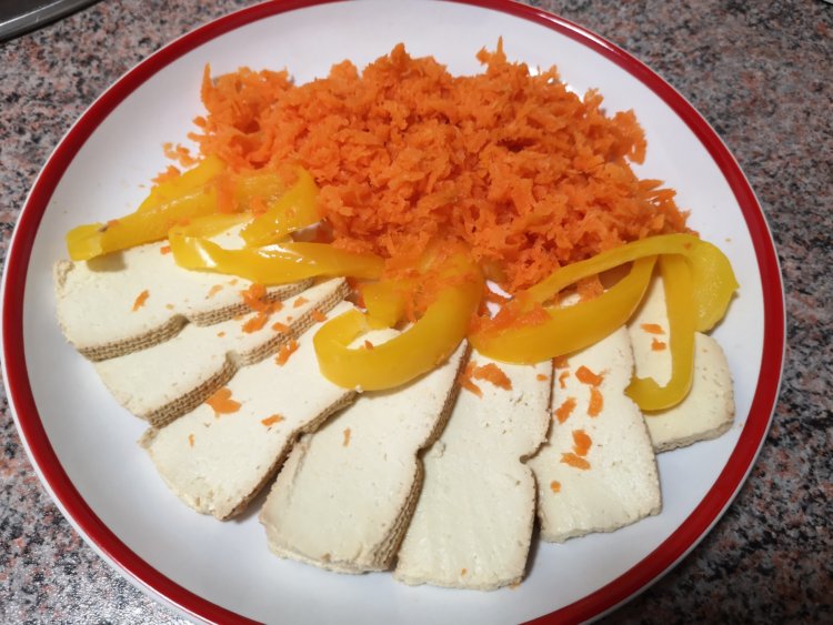 Údené tofu so zeleninou