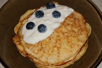 Cottage lowcarb palacinky s čučoriedkami